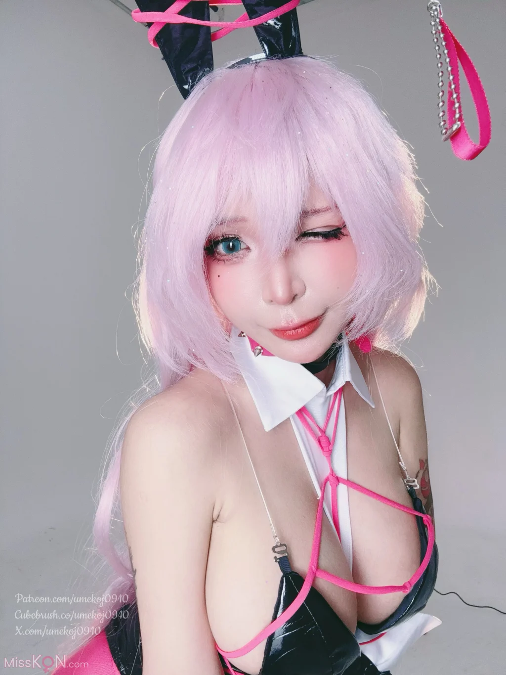 Coser@UmekoJ: Velvet Sensual Rabbit 「NIKKE」 (72 photos + 8 videos) – Page 2
