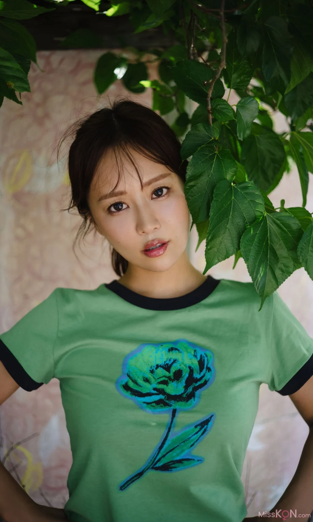 [JP] Yuka Iguchi (井口裕香): 『週プレ プラス！』アザーカット集「続・恋する沖縄。～prologue～」 (週プレ PHOTO BOOK) (43 photos)