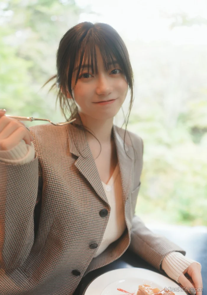 [JP] Kanna Seto (瀬戸環奈): 写真集「ぬくもり日和」 (213 photos) – Page 3