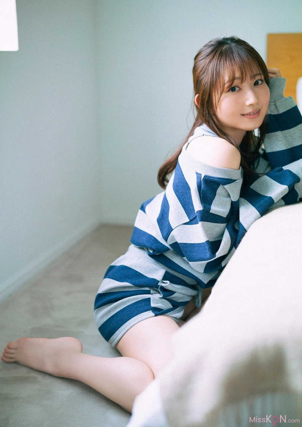 [JP] Nagisa Aoyama (青山なぎさ): Blue Line スピサン グラビアフォトブック (44 photos)