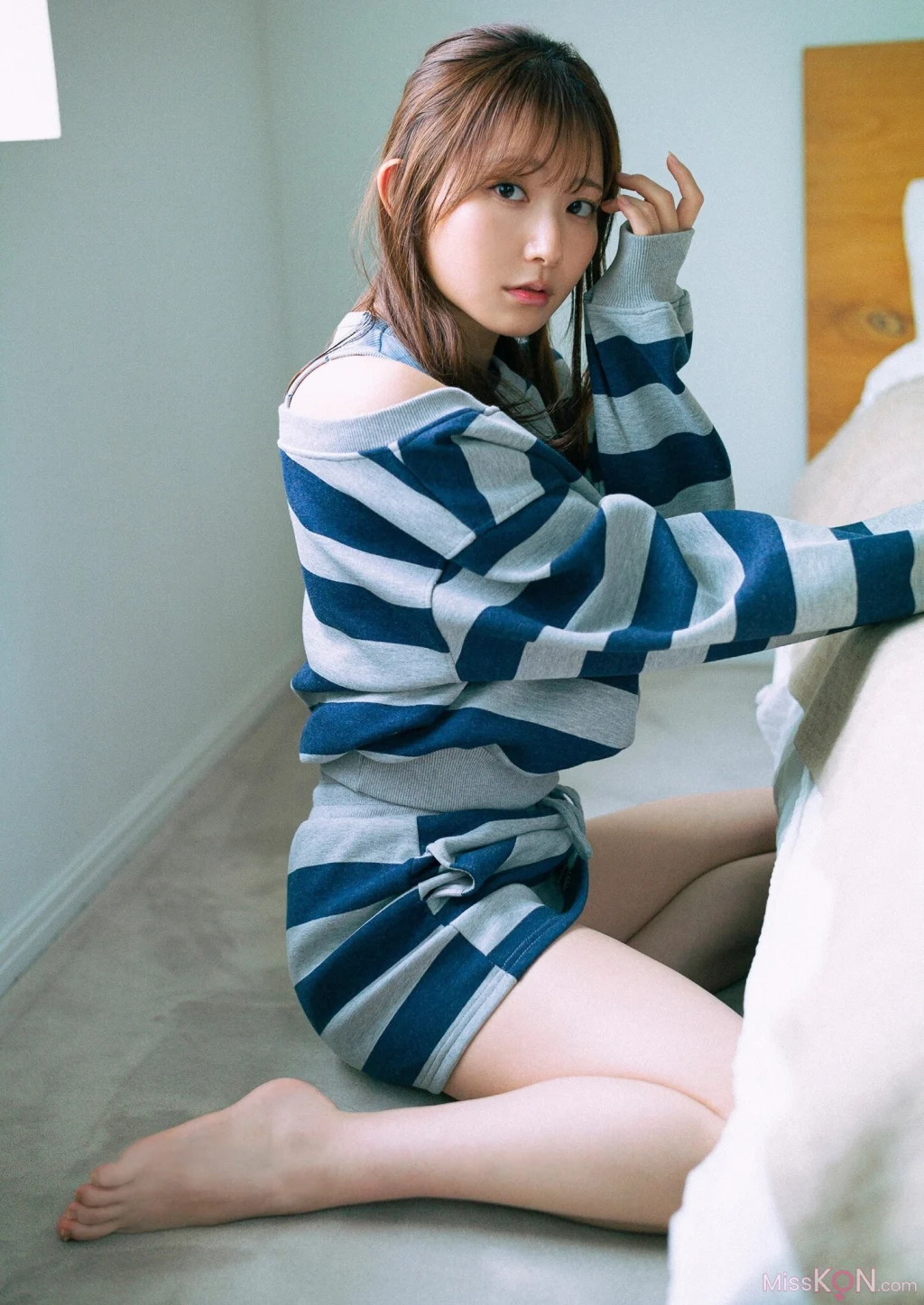 [JP] Nagisa Aoyama (青山なぎさ): Blue Line スピサン グラビアフォトブック (44 photos)