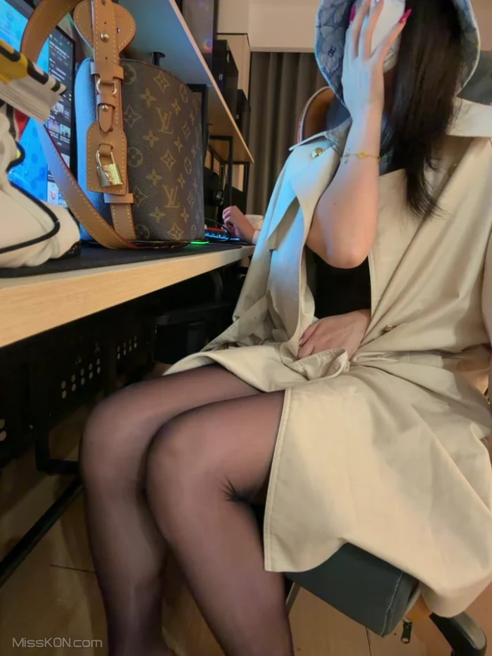 Lucky-cat88: 露出小美女 挑战公共场合露出 高尔夫球场 网吧 出租车 #01 (69 photos + 13 videos) – Page 2