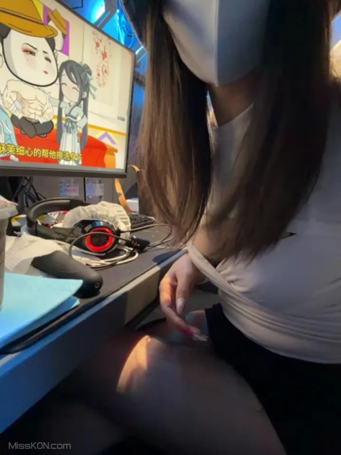 Lucky-cat88: 露出小美女 挑战公共场合露出 高尔夫球场 网吧 出租车 #01 (69 photos + 13 videos) – Page 2