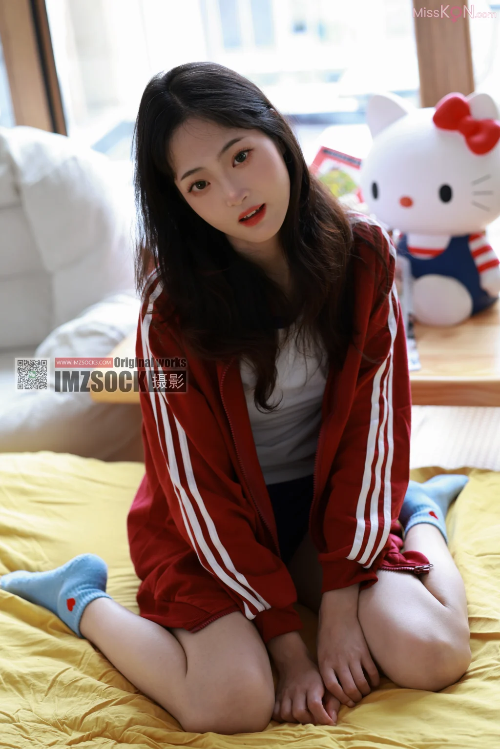 [MZSOCK爱美足] No.356: 梓馨 (114 photos + 1 video)