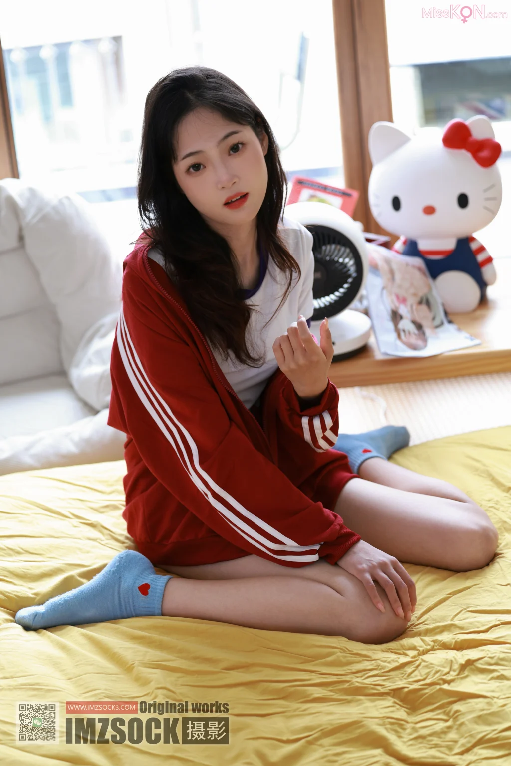 [MZSOCK爱美足] No.356: 梓馨 (114 photos + 1 video)