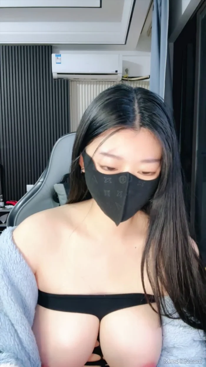 大萌妹F: 瞳孔海啸 稀有G乳 罕见波霸学妹摇舞奶子狂甩 (39 photos + 5 videos) – Page 2