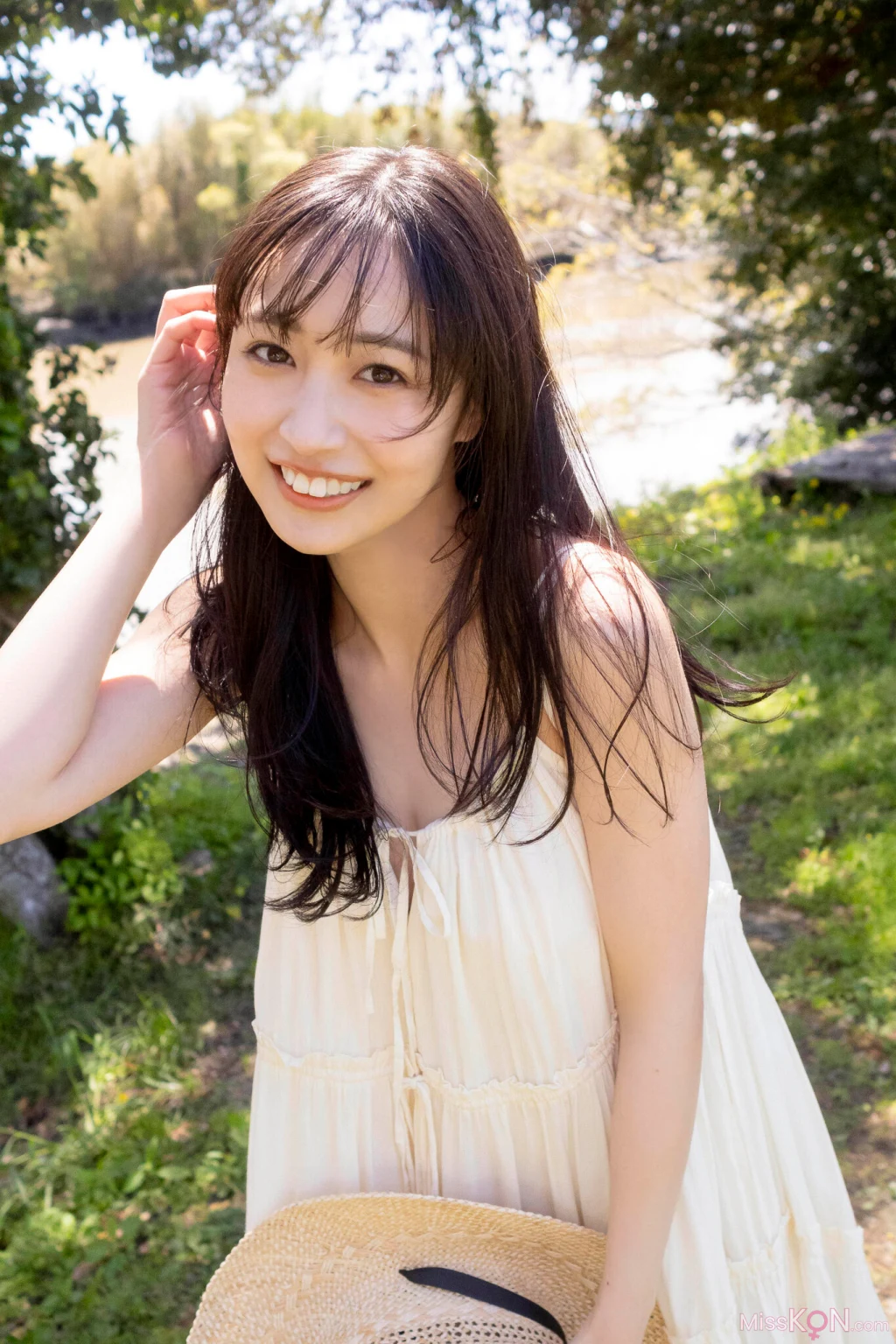 [JP] Aoi Mizobata (溝端葵): FRIDAYデジタル写真集 夏のはじめ (71 photos)