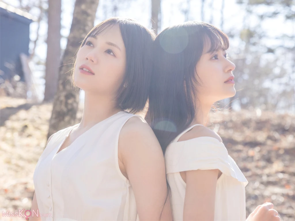 [JP] Suzumori Remu (涼森れむ) & Umi Yatsugake (八掛うみ): Girl Loving Girl ヌード写真集 (58 photos)