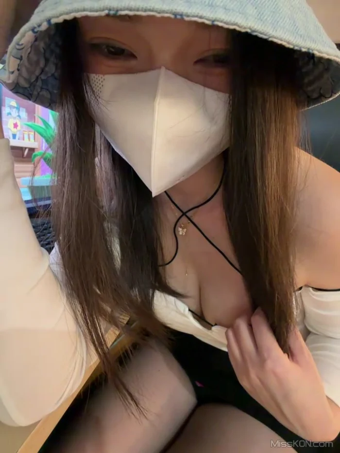 Lucky-cat88: 露出小美女 挑战公共场合露出 高尔夫球场 网吧 出租车 #04 (44 photos + 11 videos) – Page 2