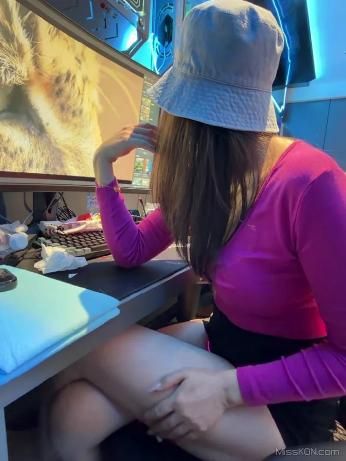 Lucky-cat88: 露出小美女 挑战公共场合露出 高尔夫球场 网吧 出租车 #04 (44 photos + 11 videos) – Page 2