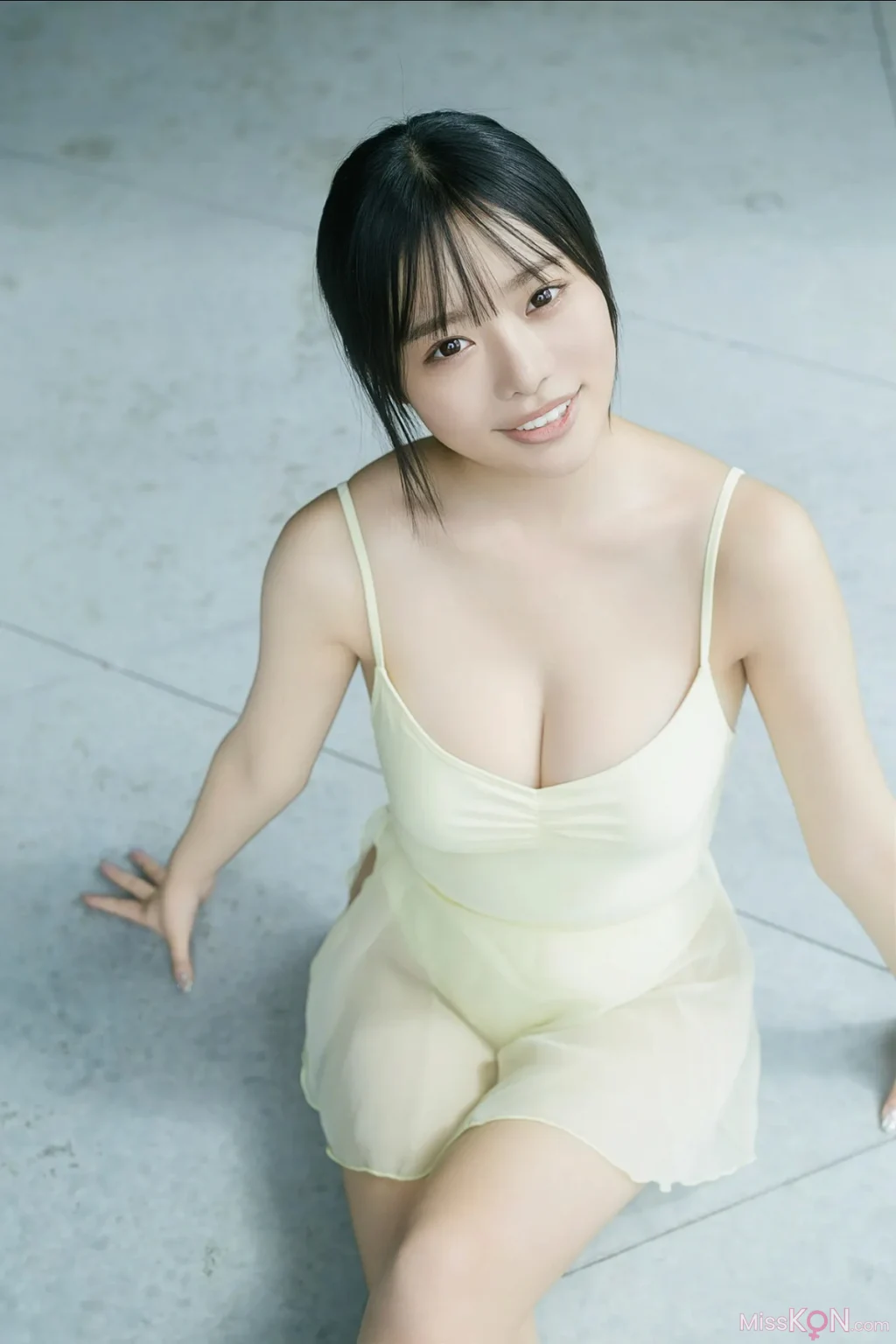 [JP] Momoha Takatsuru (高鶴桃羽): FRIDAYデジタル写真集 ラブリースワン Vol.1 (74 photos) – Page 3