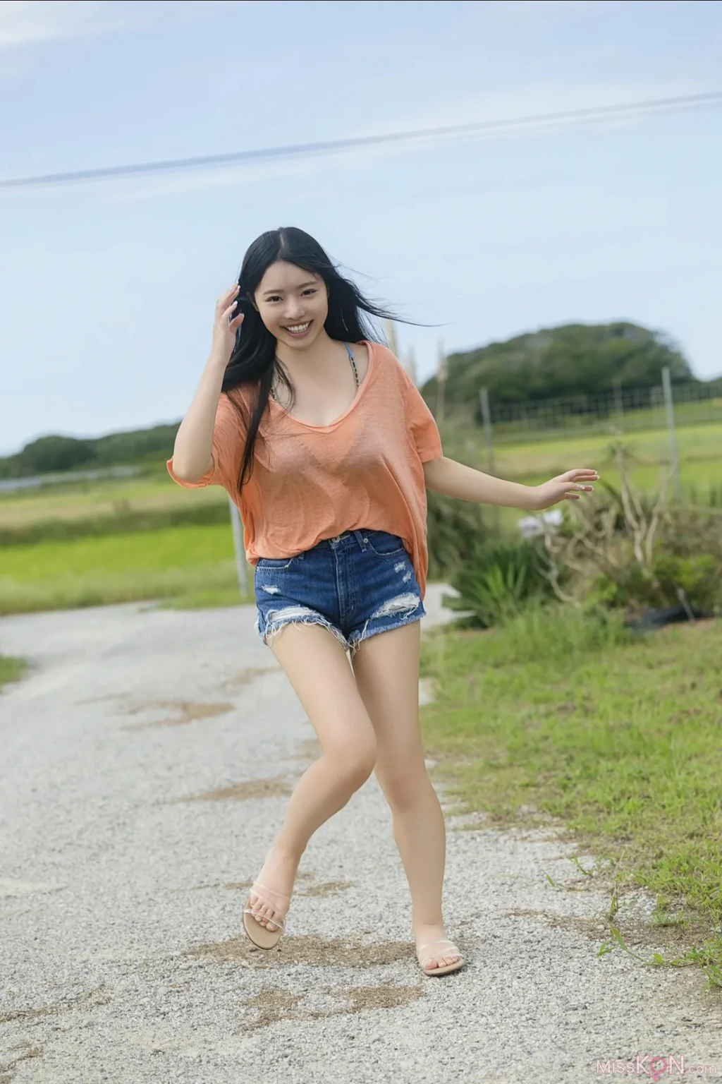 [JP] Momoha Takatsuru (高鶴桃羽): FRIDAYデジタル写真集 ラブリースワン Vol.1 (74 photos) – Page 3