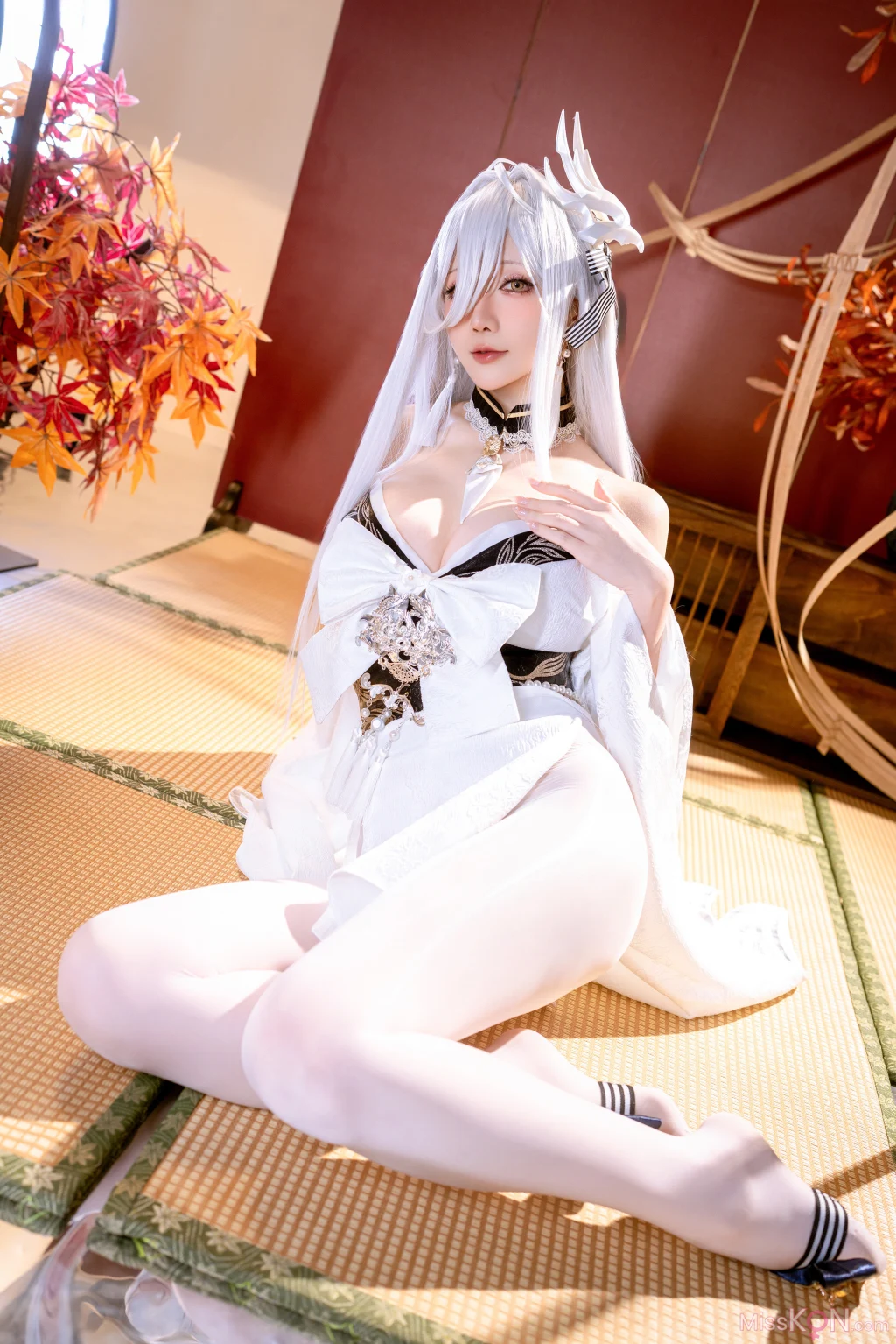 Coser@星之迟迟Hoshilily: 碧蓝航线 白凤 (59 photos)