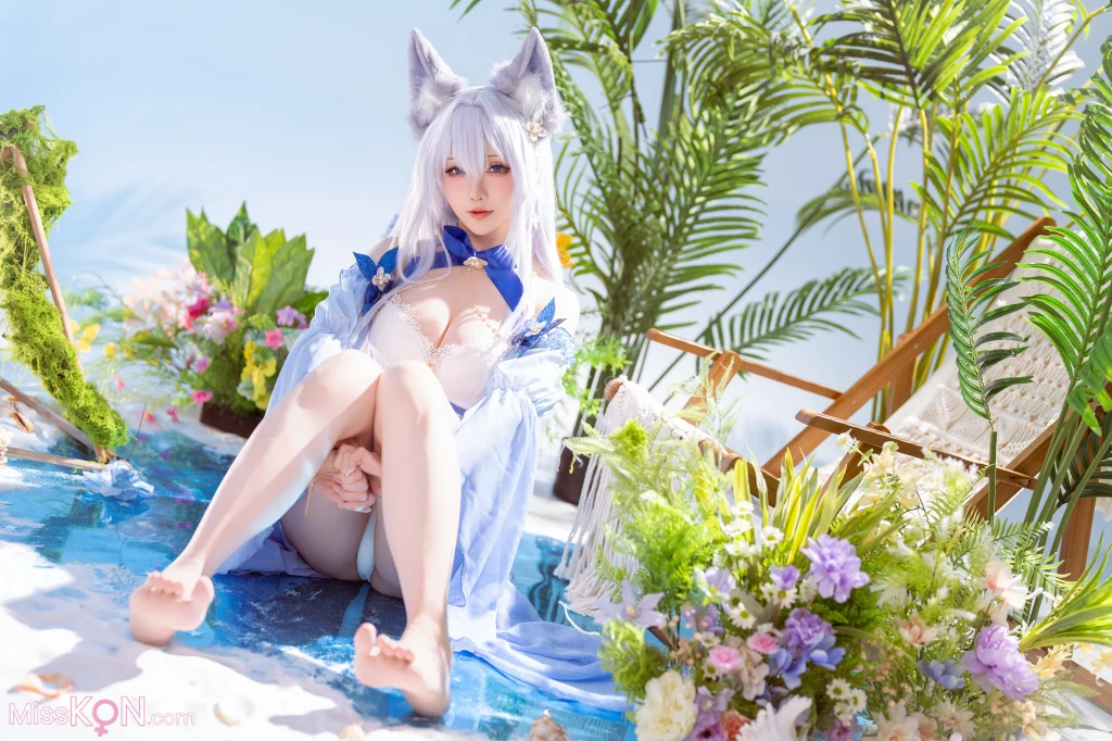 Coser@星之迟迟Hoshilily: 碧蓝航线 信浓泳装 (52 photos)