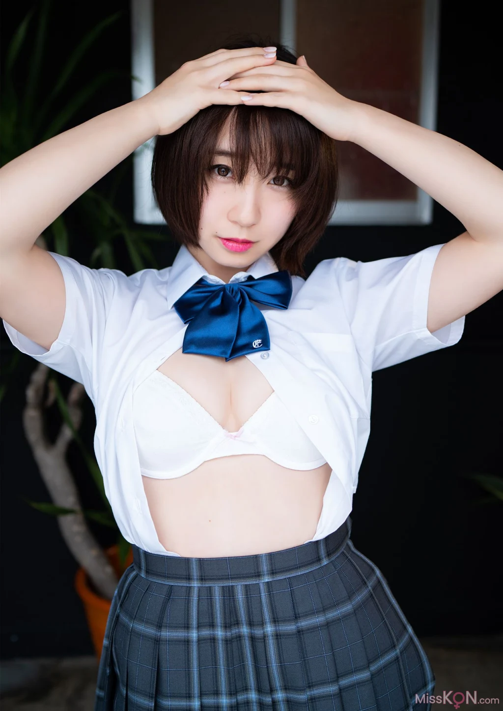 [JP] Moe Iori (伊織もえ): 【デジタル限定 YJ PHOTO BOOK】写真集「制服はちゃんと着なさーい!!」 (33 photos)