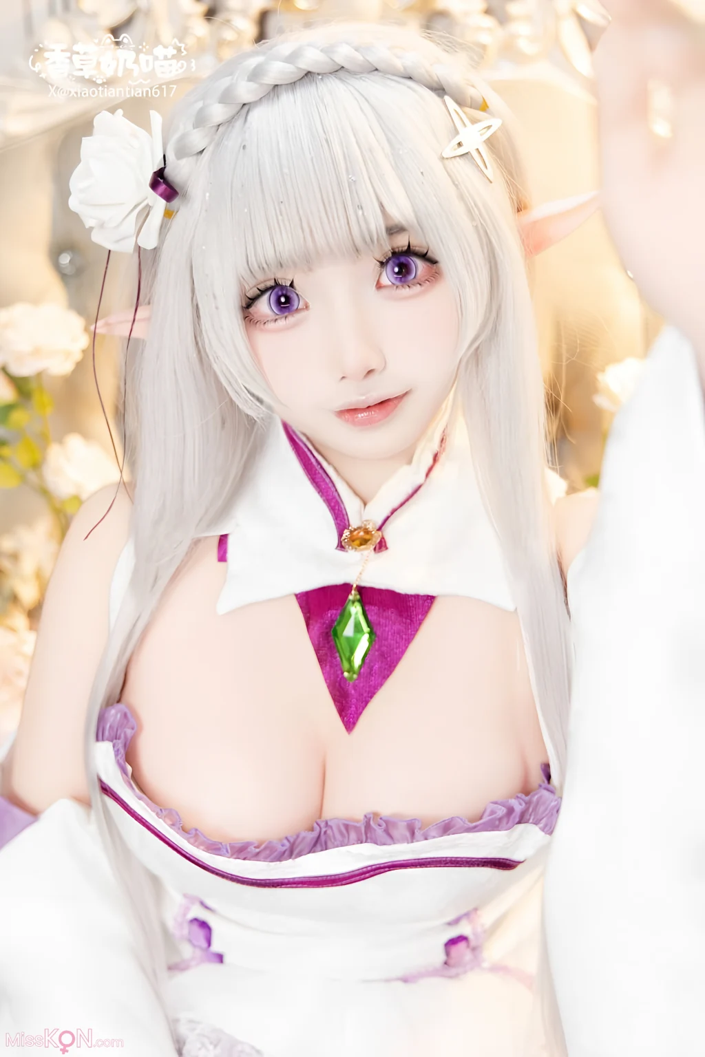 Coser@香草奶喵: 爱蜜莉雅 情人节 (151 photos)