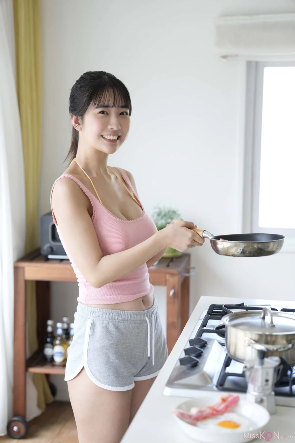 [JP] Amau Kisumi (天羽希純): デジタル写真集 濡羽色のテンプテーション (デジタルブルグラ) (37 photos)
