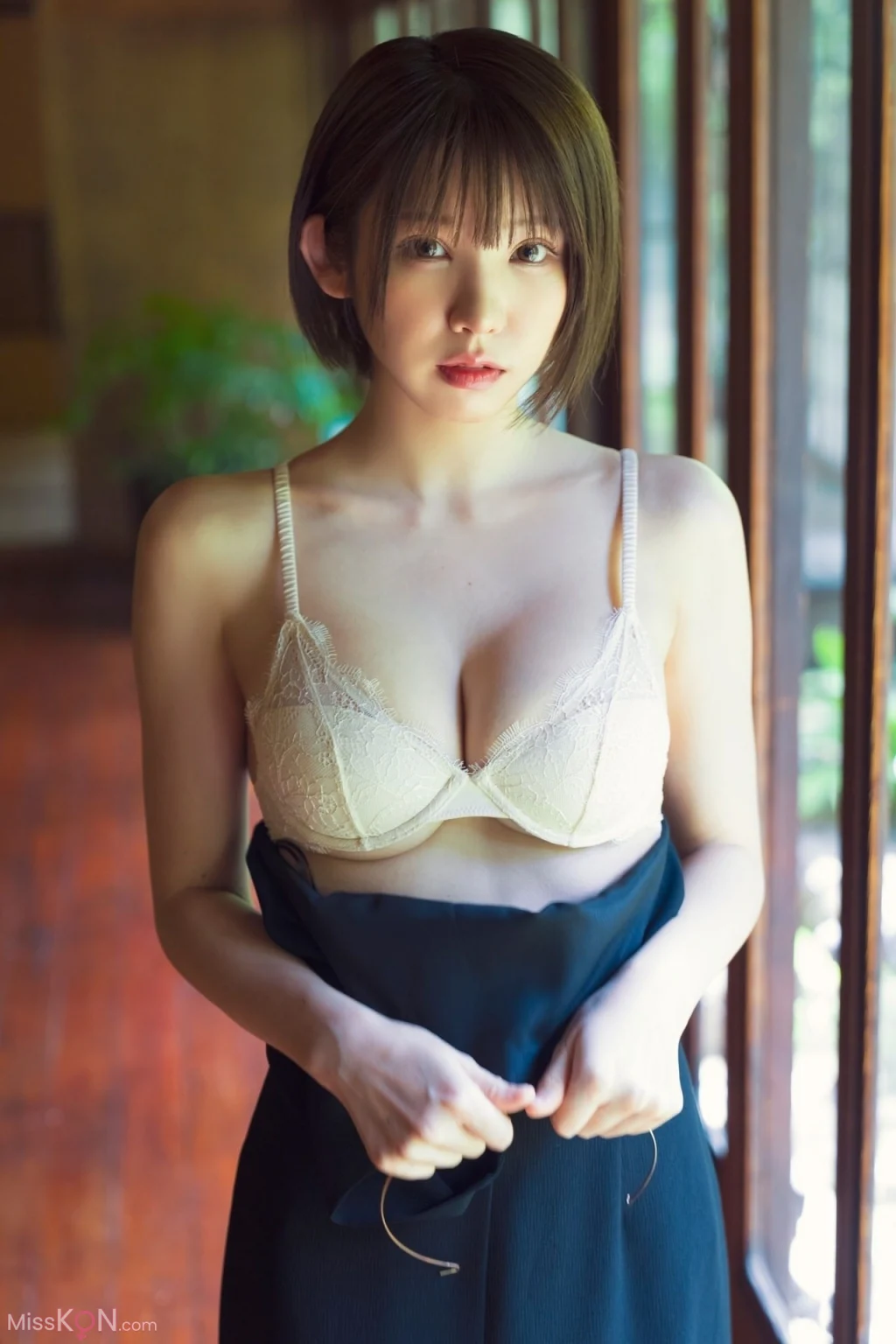 [JP] Enako (えなこ):「和室でときめき」SPA！デジタル写真集 (SPA！BOOKS) (69 photos)