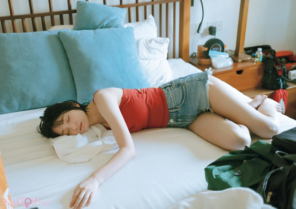 [JP] 熊澤風花: 2nd写真集『小さくて大切なもの』 (151 photos)