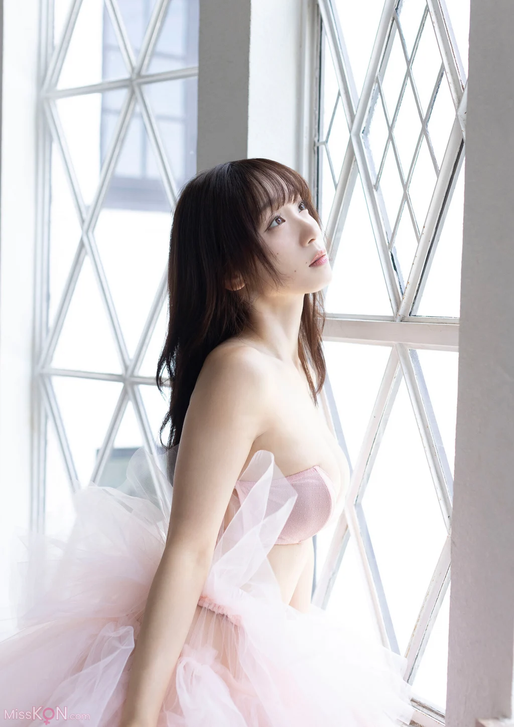 [JP] Moe Iori (伊織もえ): 幽かな休日。 スピ サン グラビアフォトブック (43 photos) – Page 2