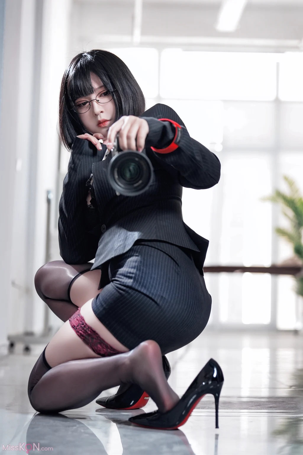 Coser@半半子: 上司様 Vol.03 (56 photos + 7 videos) – Page 3