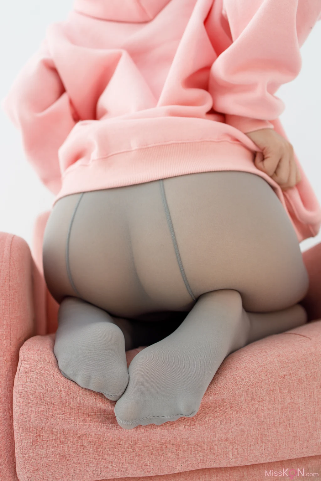 [森萝财团写真] 小夜 真空灰丝 80D (137 photos + 1 video) – Page 3