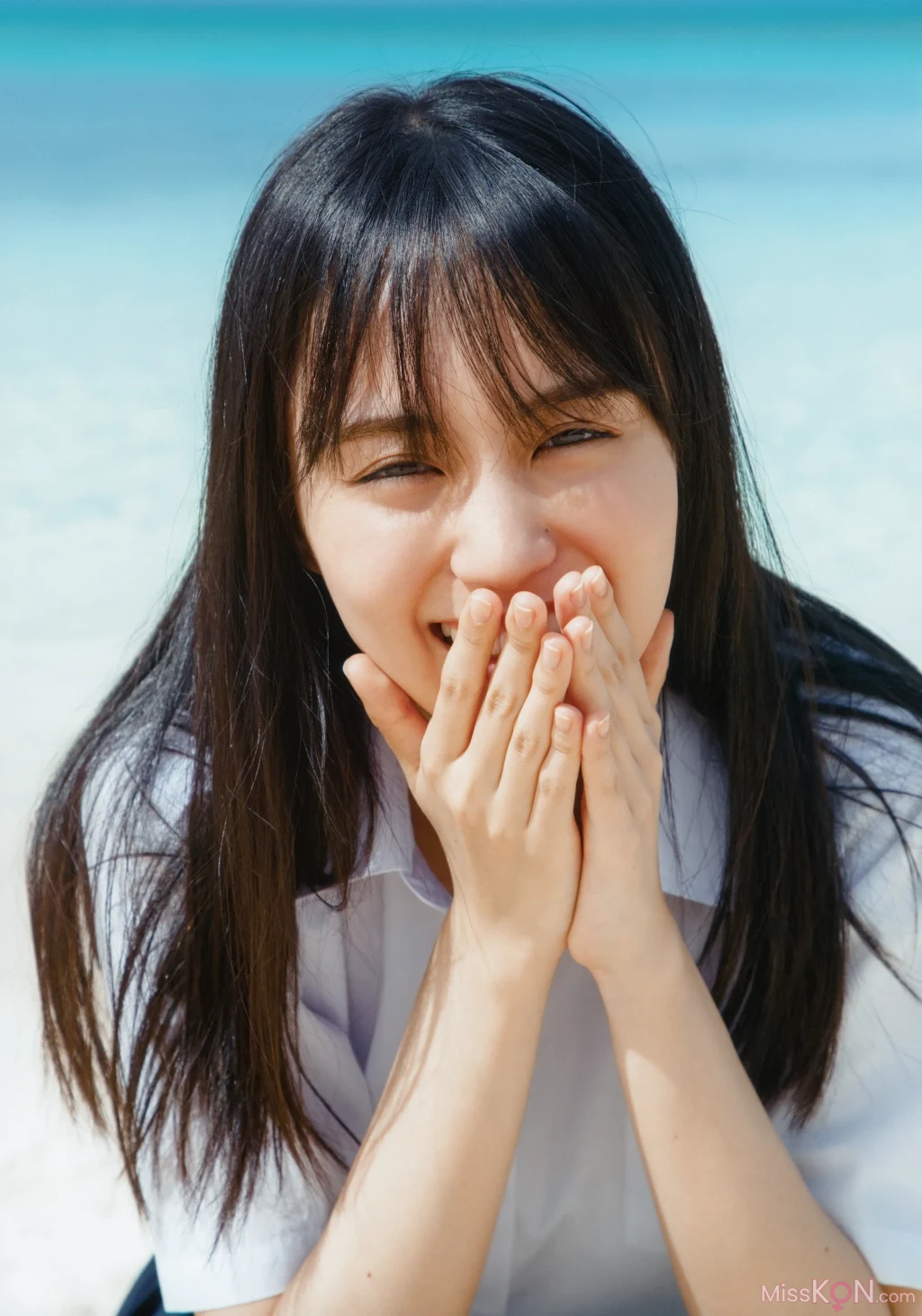 [JP] Haruka Kaki (賀喜遥香): 乃木坂46賀喜遥香 1st写真集 まっさら v4 (134 photos)