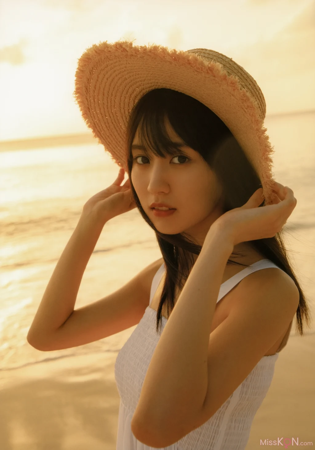 [JP] Haruka Kaki (賀喜遥香): 乃木坂46賀喜遥香 1st写真集 まっさら v4 (134 photos) – Page 3
