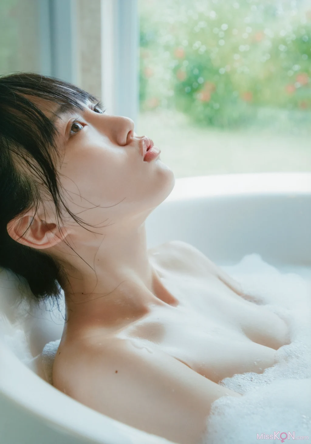 [JP] Haruka Kaki (賀喜遥香): 乃木坂46賀喜遥香 1st写真集 まっさら v4 (134 photos) – Page 4
