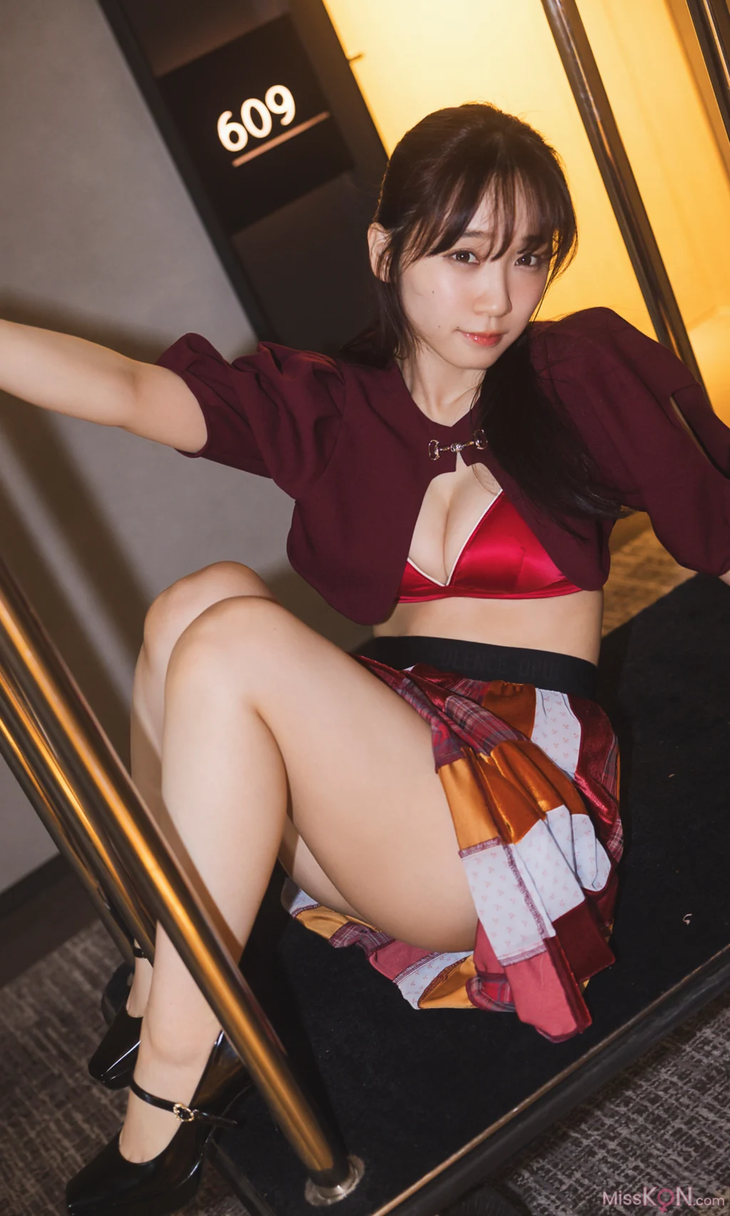 [JP] Moe Iori (伊織もえ): 『週プレ プラス！』アザーカット集「台湾旅情日記～prologue～」 (週プレ PHOTO BOOK) (56 photos)