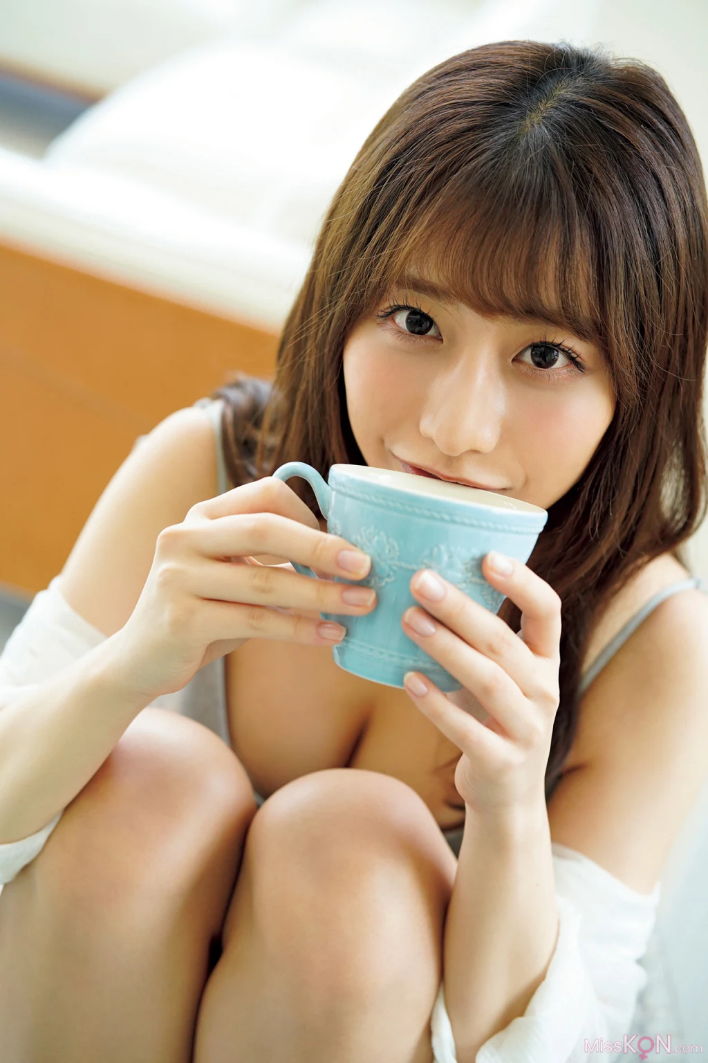 [JP] Yuka Suzuki (鈴木優香): FLASHデジタル写真集 スキャンダルFカップ Vol.2 (89 photos)