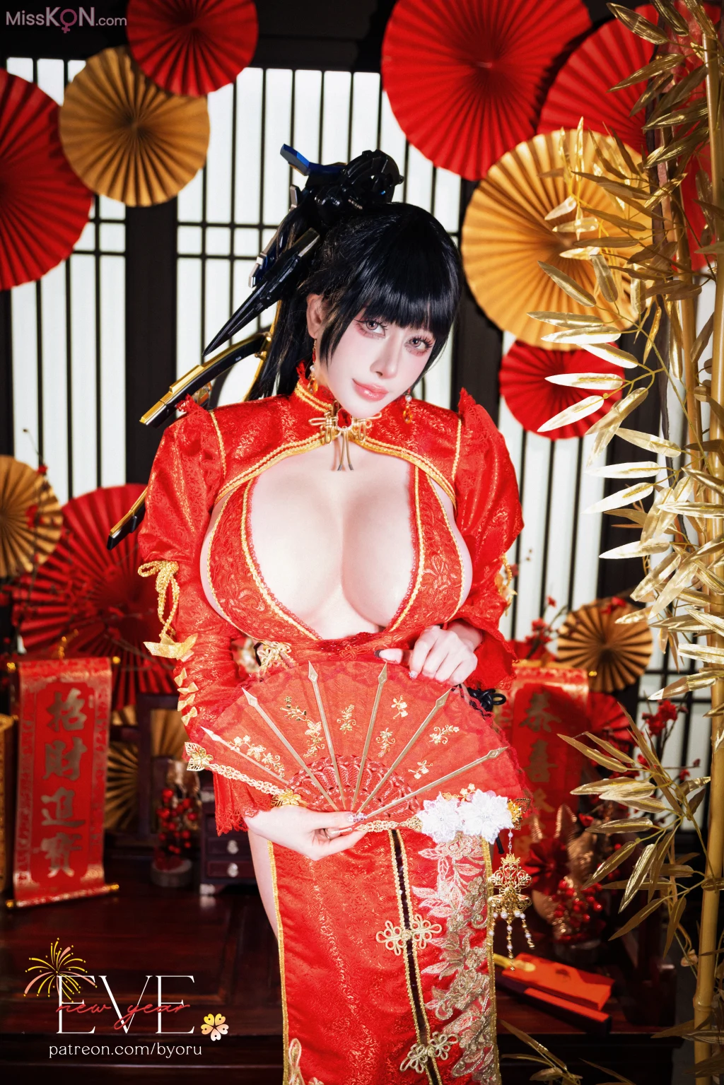 Coser@Byoru: Eve New Year Qipao (62 photos + 19 videos)