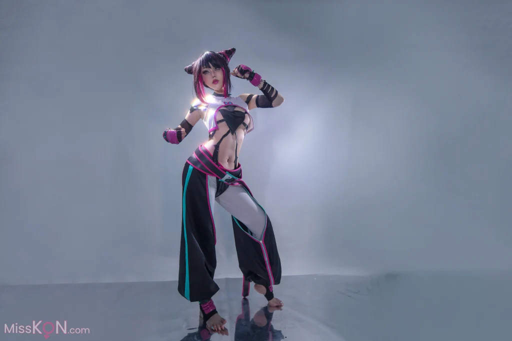 Coser@钛合金TiTi: Juri (98 photos + 1 video)