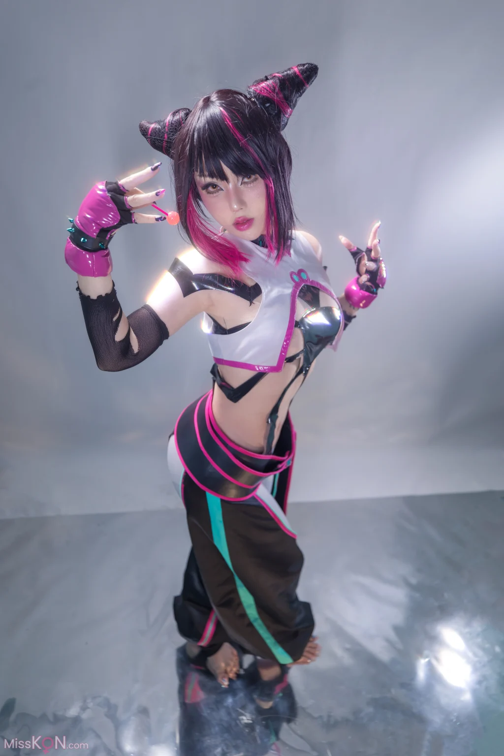 Coser@钛合金TiTi: Juri (98 photos + 1 video)