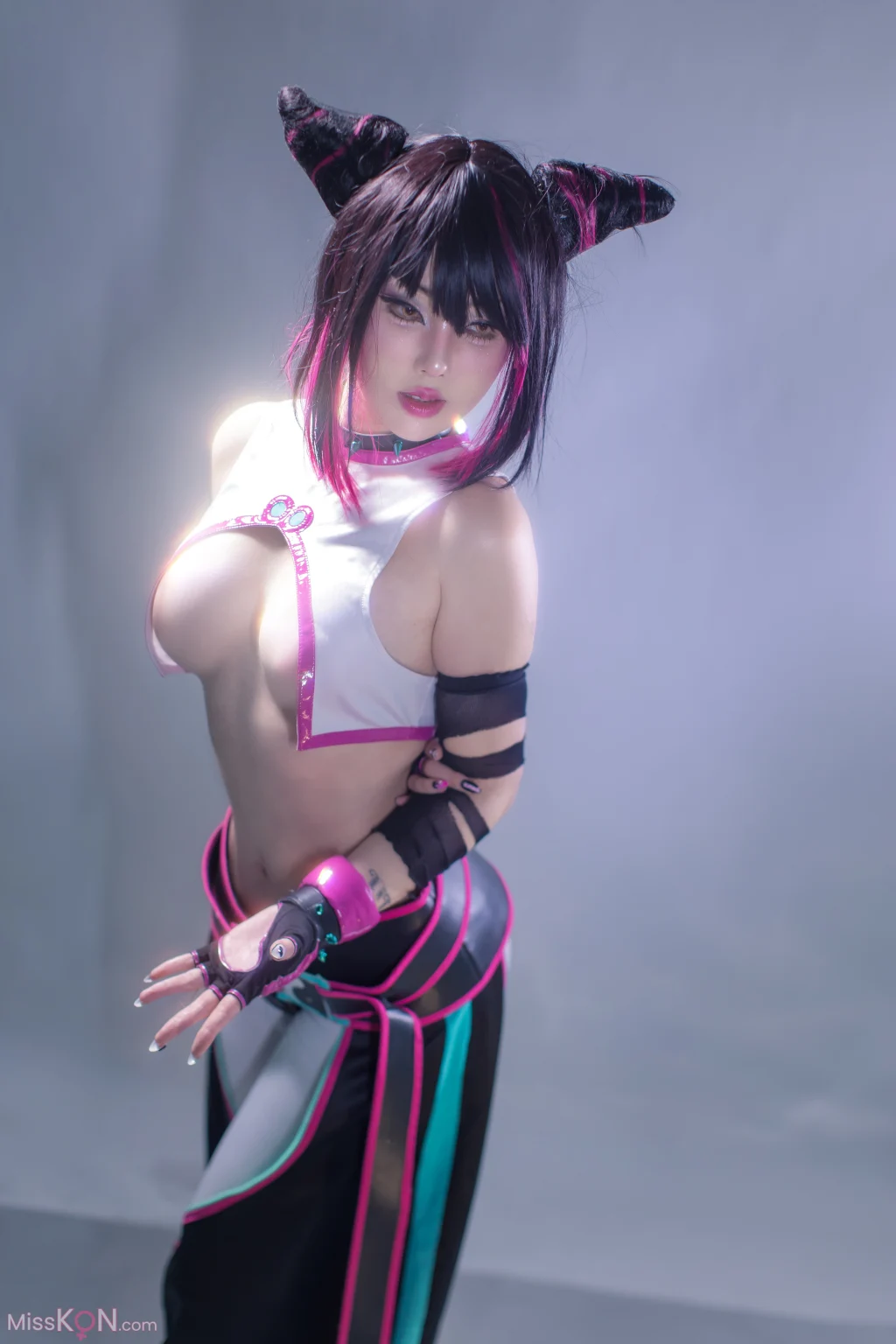 Coser@钛合金TiTi: Juri (98 photos + 1 video)