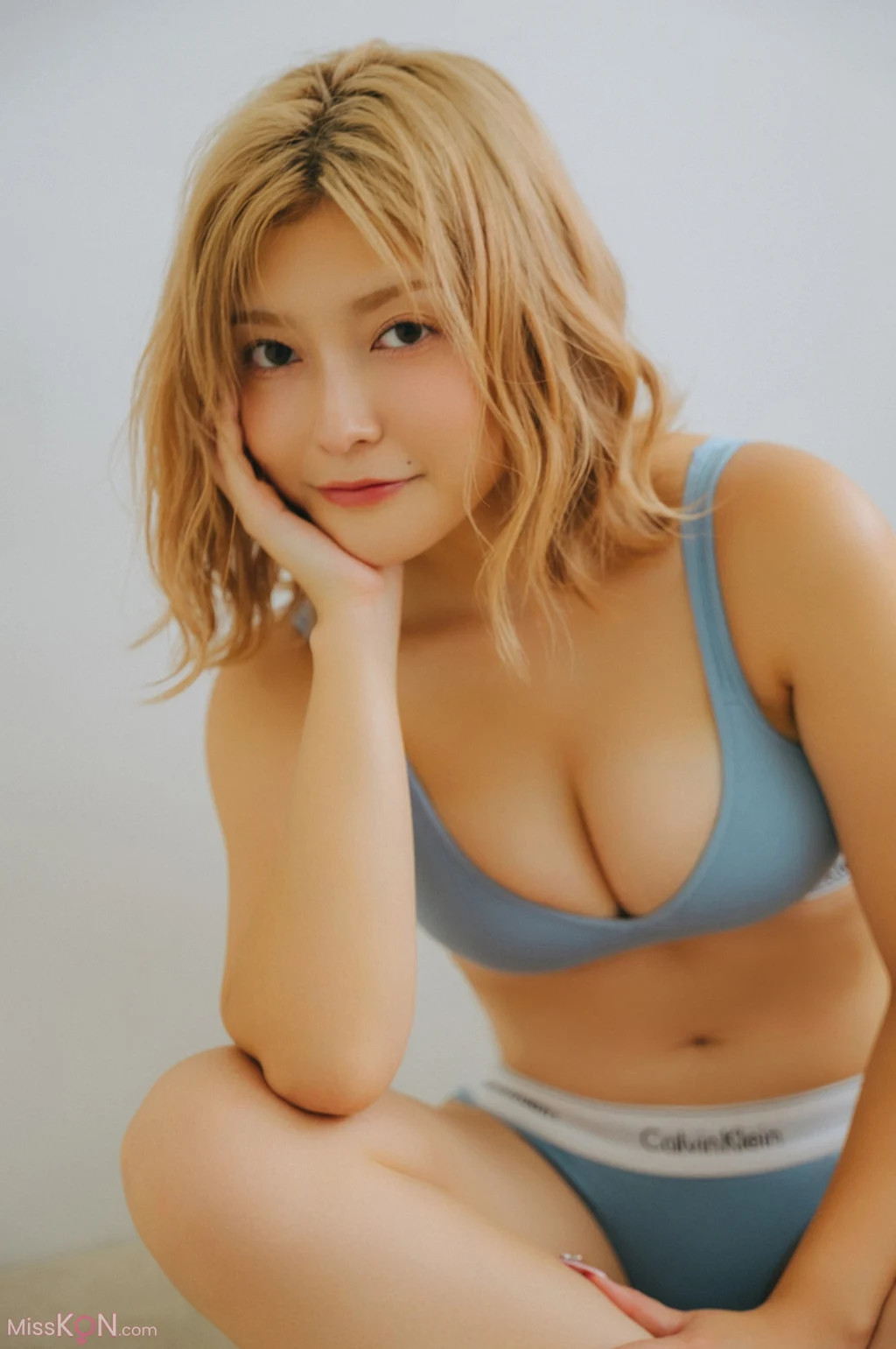 [JP] Otono Sakurai (櫻井おとの): FRIDAYデジタル写真集 Flavor (88 photos)
