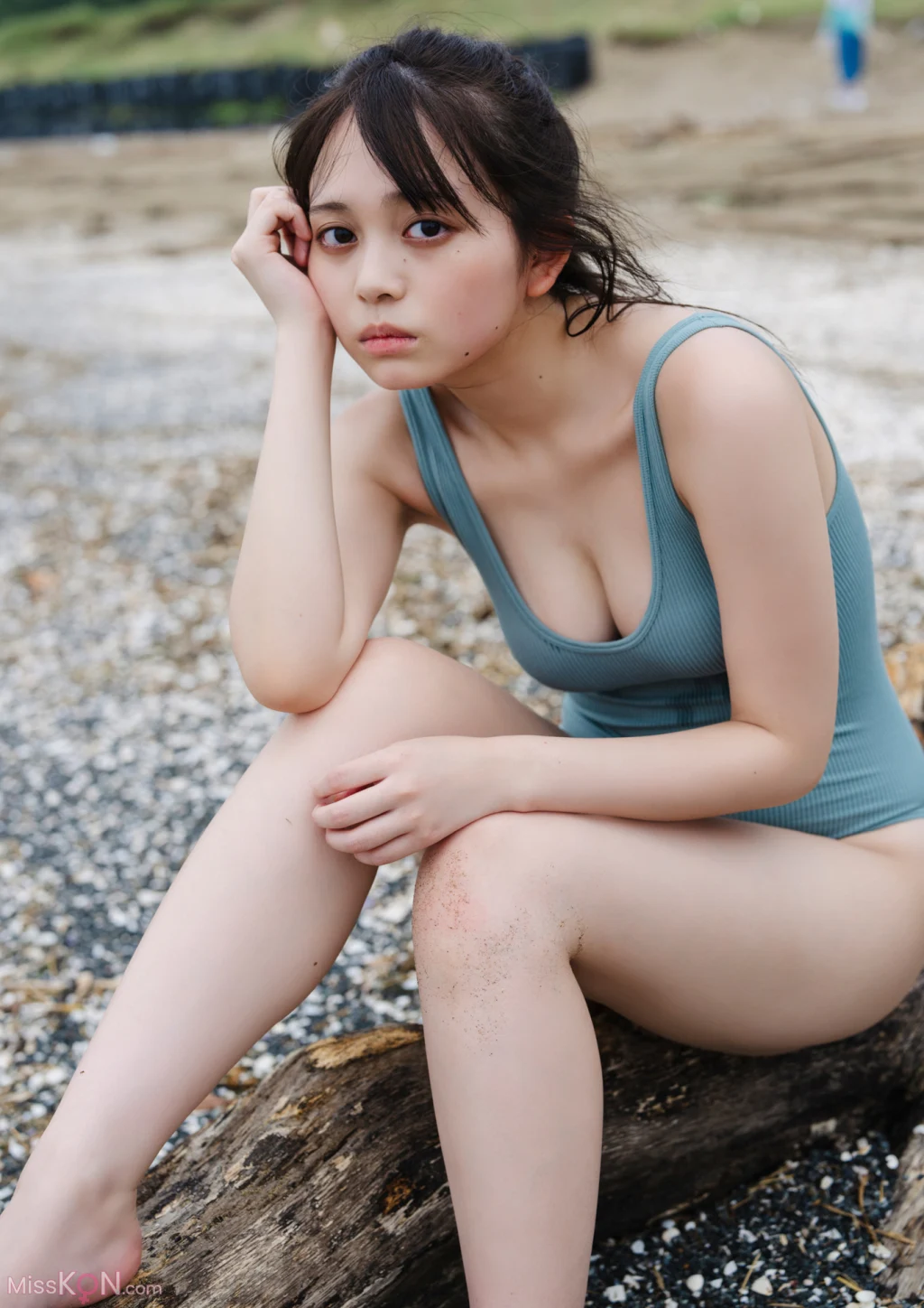 [JP] Mai Horai (蓬莱舞): BRODYデジタル写真集 「アイデン＆ティティ」 (84 photos) – Page 3