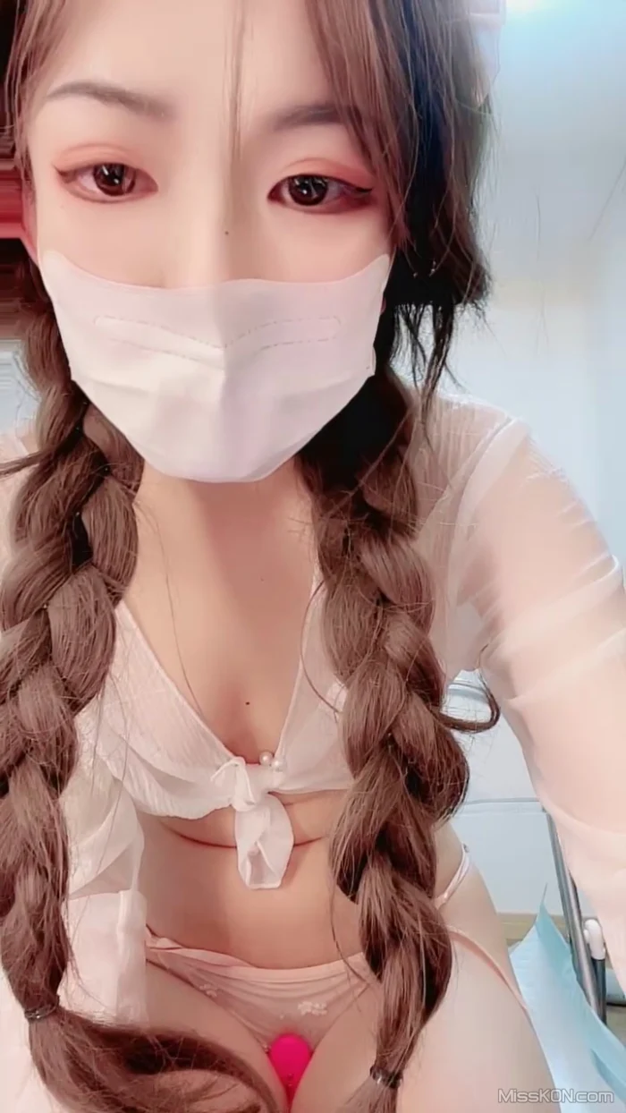 顾只只(苏晴): 甜御完美结合的喷水姬女神视频合集 #07 (37 photos + 3 videos)