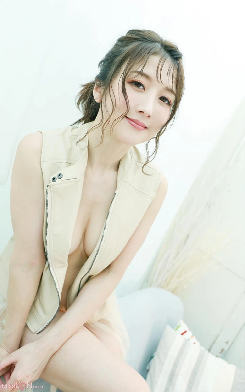 [JP] Hibiki Ōtsuki (大槻ひびき): おやすみフィクション (66 photos) – Page 2