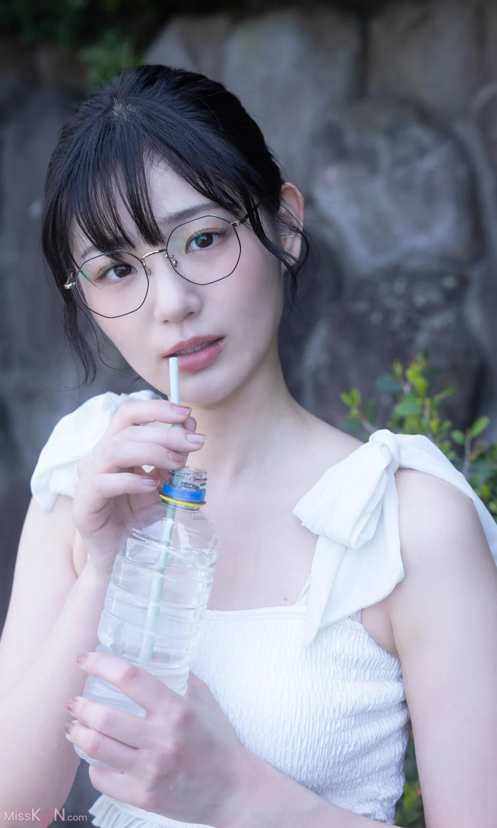 [JP] Kasumi Hasegawa (長谷川かすみ) & Yui Ito (伊藤優衣) & Yuki Mizuhara (水原ゆき):【デジタル限定】『俺達のあざす。』写真集「会社の同僚3人と社員研修で温泉旅館に来た結果」 (週プレ PHOTO BOOK) (82 photos) – Page 2