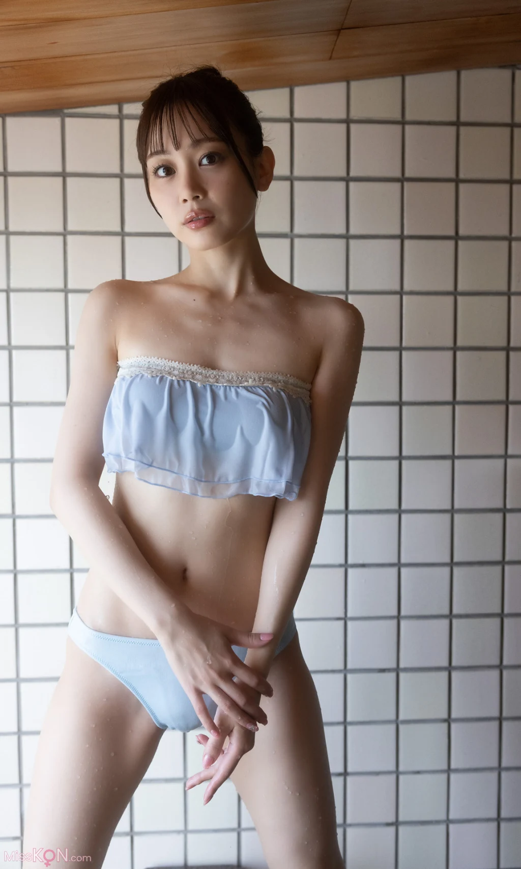 [JP] Kasumi Hasegawa (長谷川かすみ) & Yui Ito (伊藤優衣) & Yuki Mizuhara (水原ゆき):【デジタル限定】『俺達のあざす。』写真集「会社の同僚3人と社員研修で温泉旅館に来た結果」 (週プレ PHOTO BOOK) (82 photos) – Page 2