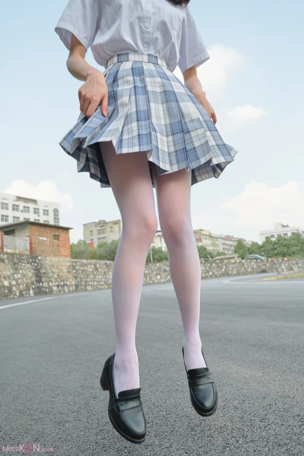 [森萝财团写真] 内部写真 小七 JK白丝 13D (106 photos + 1 video)
