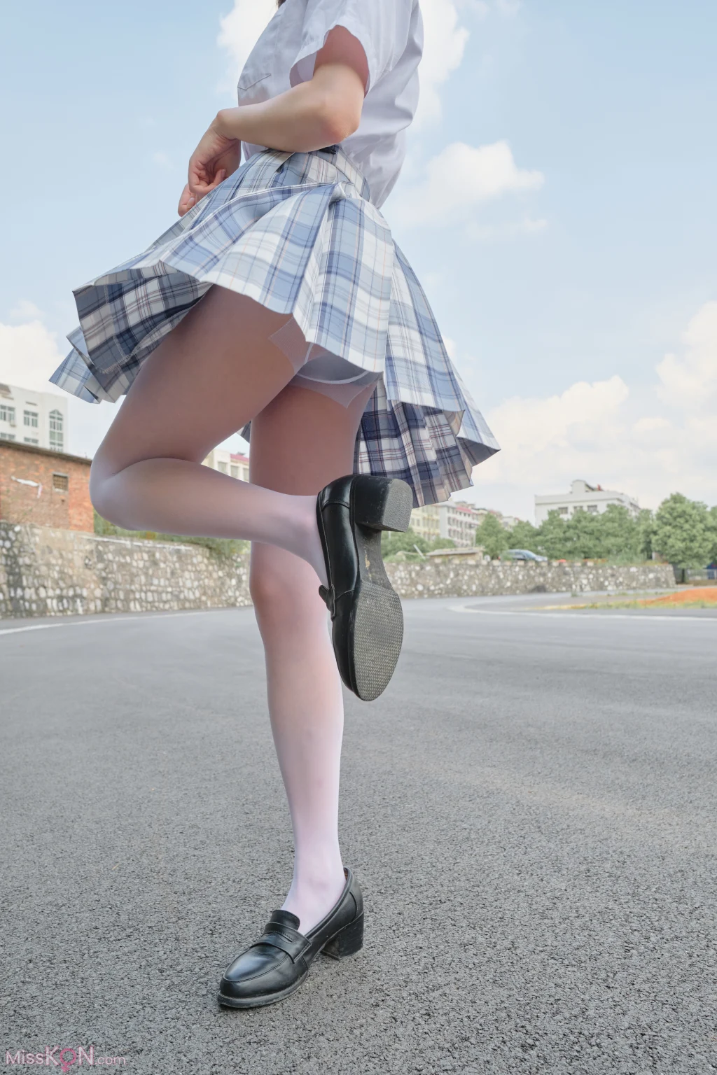 [森萝财团写真] 内部写真 小七 JK白丝 13D (106 photos + 1 video) – Page 2