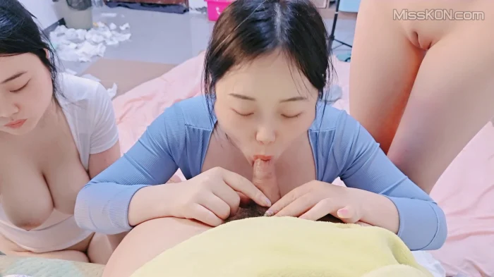 三个极品小姨子: 半糖女主播 白嫩巨乳来袭 三位天然美乳小姐姐的性福生活 #01 (52 photos + 3 videos) – Page 2