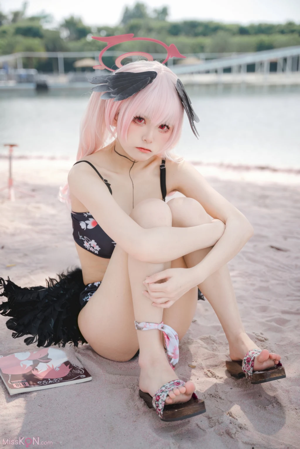 Coser@九柒喵: 碧蓝航线 小春泳装 (27 photos)