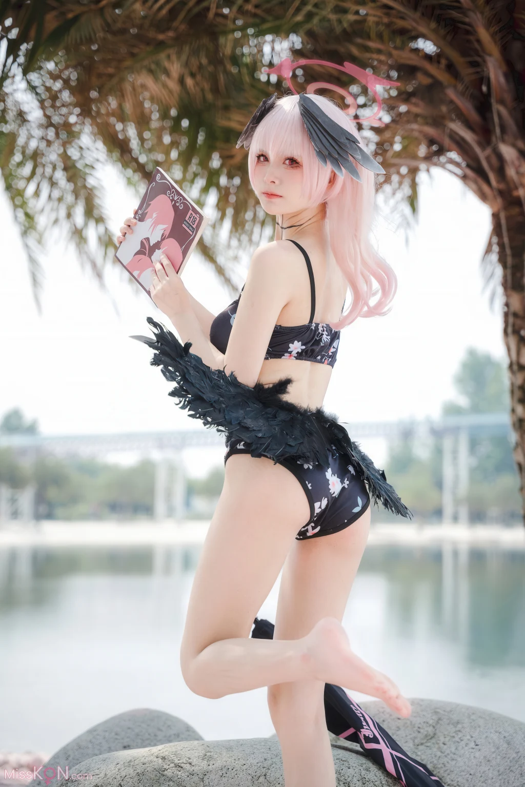Coser@九柒喵: 碧蓝航线 小春泳装 (27 photos)