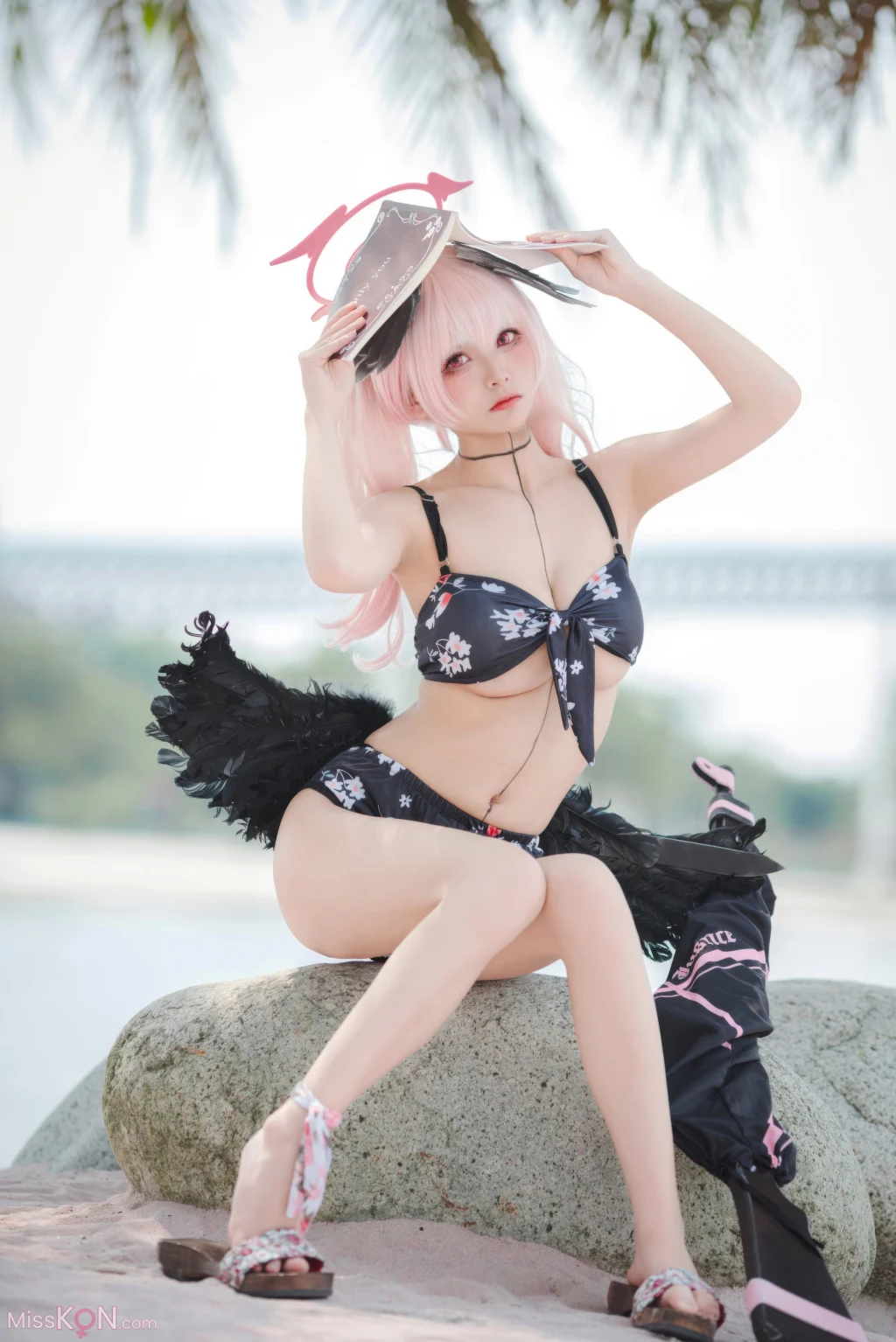 Coser@九柒喵: 碧蓝航线 小春泳装 (27 photos)
