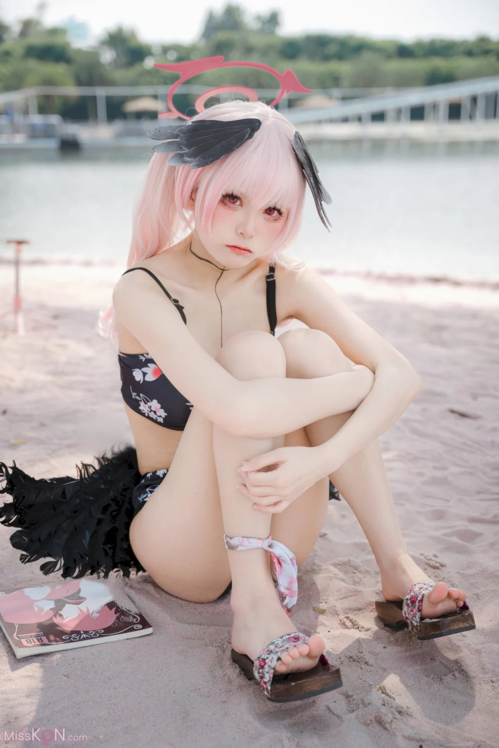 Coser@九柒喵: 碧蓝航线 小春泳装 (27 photos) – Page 2