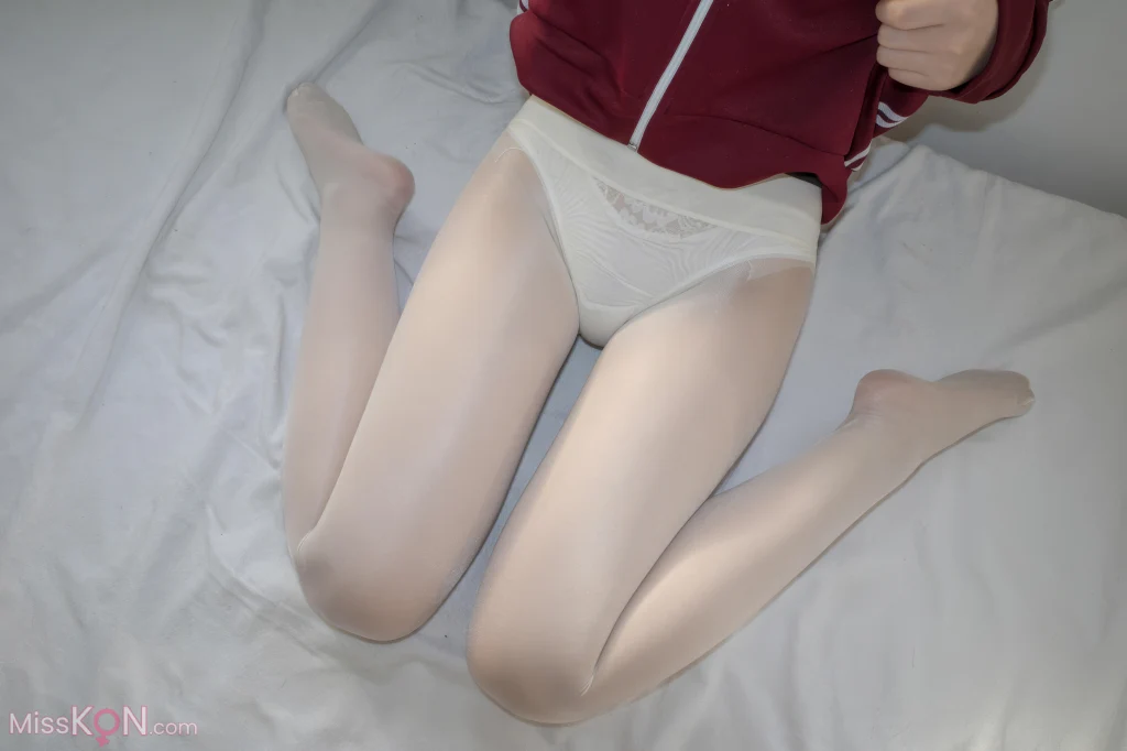 [森萝财团写真] 内部写真 小夜  40D闪闪舍宾袜 (79 photos) – Page 2