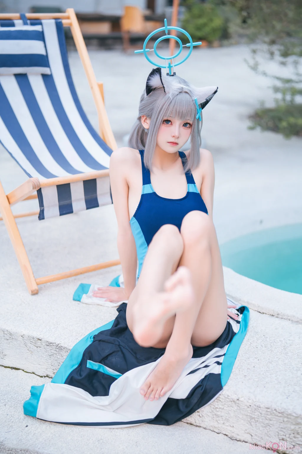 Coser@九柒喵: 蔚蓝档案 砂狼白子泳装 (34 photos) – Page 2